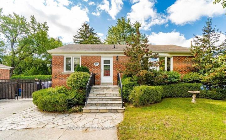 Photo 7 at 550 Fourth Line, WO West, Oakville