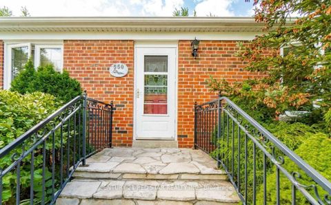 Photo 6 at 550 Fourth Line, WO West, Oakville