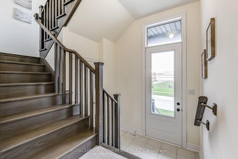 Photo 6 at 117 TENNANT Circle, Vellore Village, Vaughan