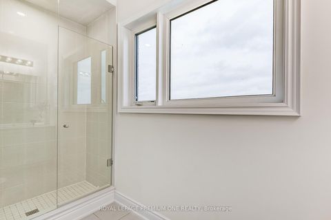 Photo 9 at 117 TENNANT Circle, Vellore Village, Vaughan