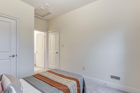 Photo 25 at 117 TENNANT Circle, Vellore Village, Vaughan