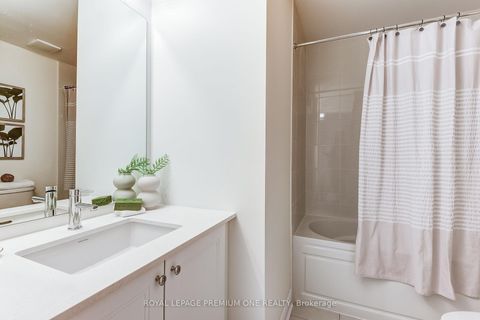 Photo 29 at 117 TENNANT Circle, Vellore Village, Vaughan