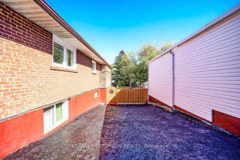 Photo 3 at 575 Bellamy Road N, Woburn, Toronto