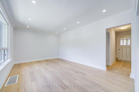 Photo 2 at 38 Esmond Crescent, Old Rexdale, Toronto