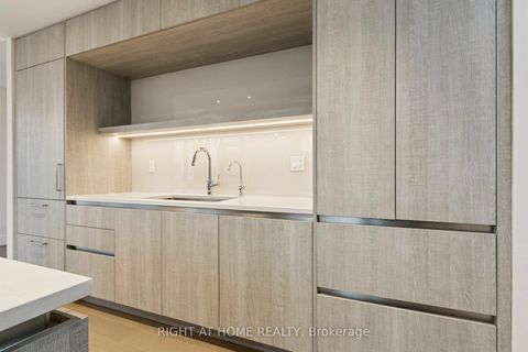 Photo 20 at 504 - 6 Jackes Avenue, Moore Park, Toronto