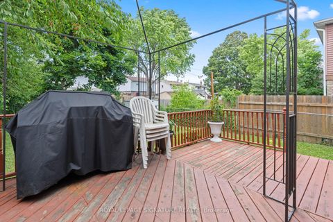 Photo 17 at 85 Bradstone Square, Malvern, Toronto