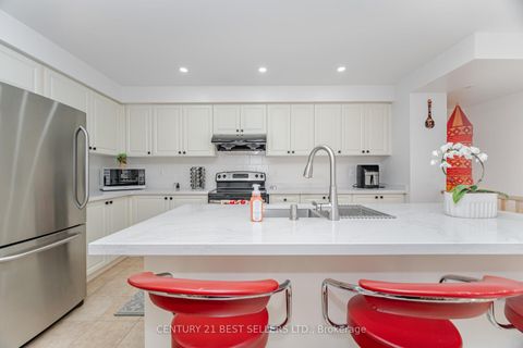 Photo 13 at 82 Pilkington Drive, Birchmount, Toronto