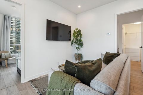 Photo 11 at 1902 - 108 Peter Street, Waterfront Communities C1, Toronto