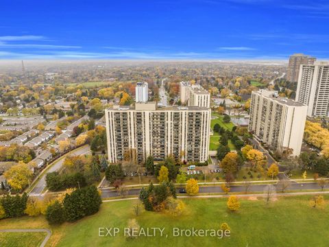 Photo 4 at 802 - 260 Seneca Hill Drive, Don Valley Village, Toronto