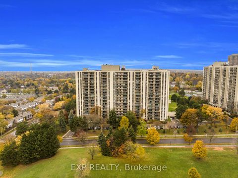 Photo 6 at 802 - 260 Seneca Hill Drive, Don Valley Village, Toronto