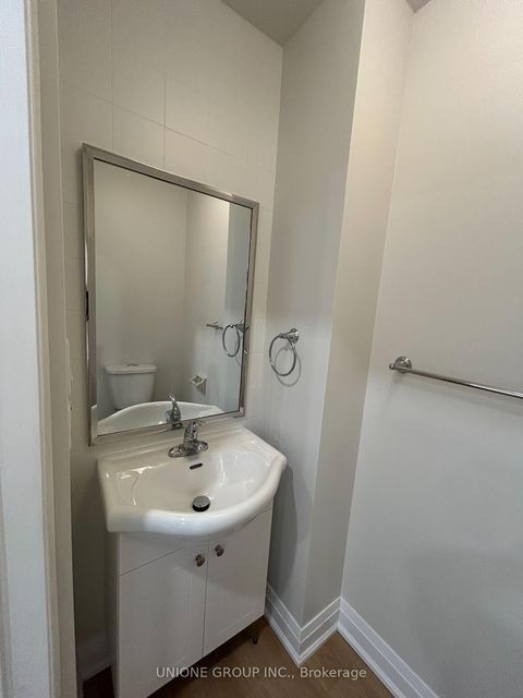 Photo 7 at 7 - 1570 Reeves Gate, GA Glen Abbey, Oakville