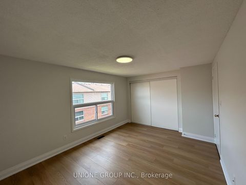 Photo 12 at 7 - 1570 Reeves Gate, GA Glen Abbey, Oakville