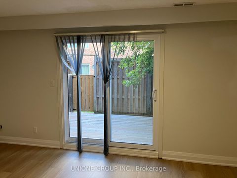 Photo 22 at 7 - 1570 Reeves Gate, GA Glen Abbey, Oakville