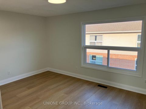 Photo 24 at 7 - 1570 Reeves Gate, GA Glen Abbey, Oakville