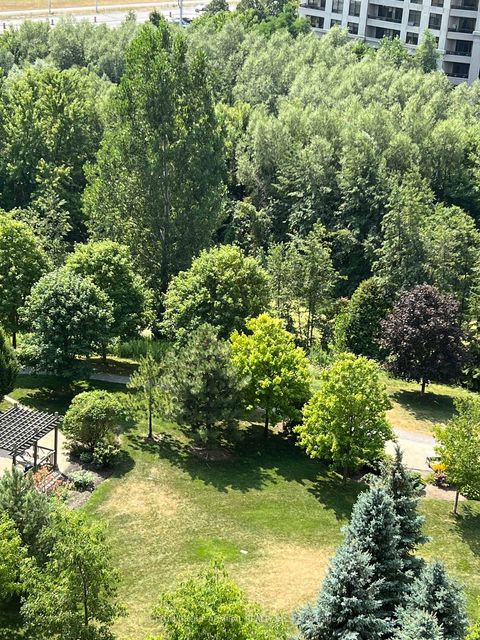 Photo 14 at 1016 - 9255 Jane Street, Maple, Vaughan