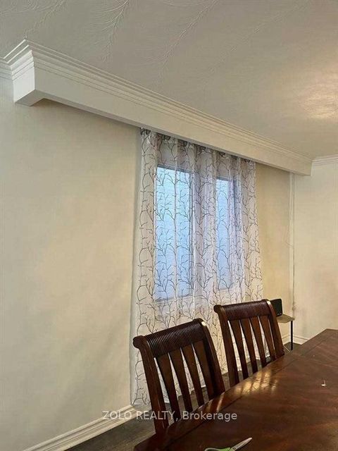 Photo 4 at 190 Pemberton Avenue, Newtonbrook East, Toronto