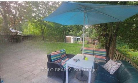 Photo 13 at 190 Pemberton Avenue, Newtonbrook East, Toronto