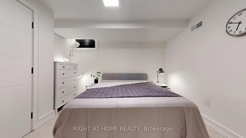 Photo 22 at 5 Mattice Road, City Centre West, Toronto