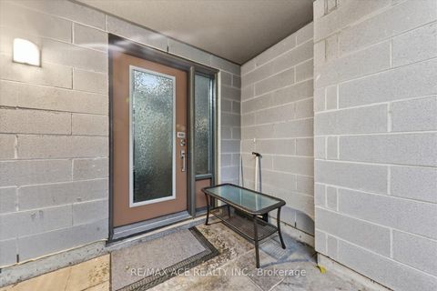 Photo 5 at 106 - 80 Orchid Place Drive, Malvern, Toronto
