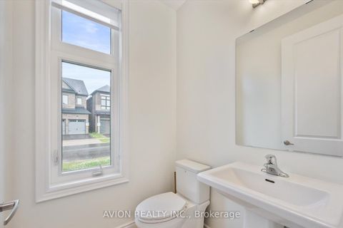 Photo 20 at 2417 Edward Leaver Trail, GA Glen Abbey, Oakville