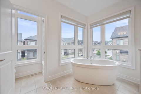 Photo 26 at 2417 Edward Leaver Trail, GA Glen Abbey, Oakville