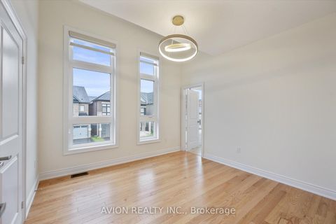 Photo 29 at 2417 Edward Leaver Trail, GA Glen Abbey, Oakville