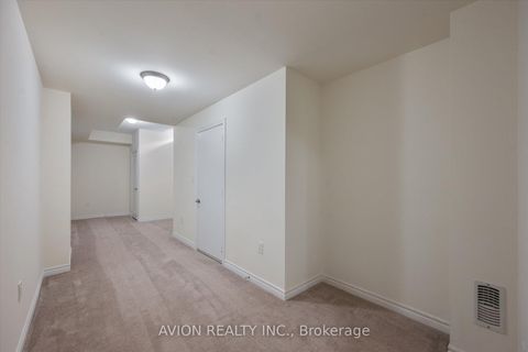 Photo 41 at 2417 Edward Leaver Trail, GA Glen Abbey, Oakville