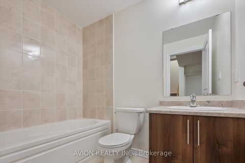 Photo 42 at 2417 Edward Leaver Trail, GA Glen Abbey, Oakville