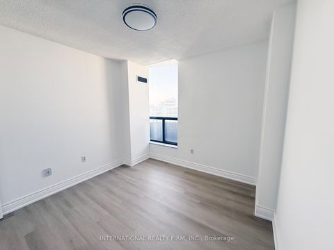 Photo 1 at PH03 - 75 Graydon Hall Drive, Donalda, Toronto