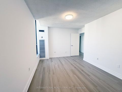 Photo 2 at PH03 - 75 Graydon Hall Drive, Donalda, Toronto