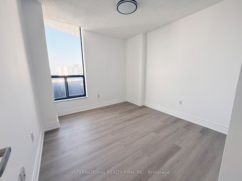 Photo 4 at PH03 - 75 Graydon Hall Drive, Donalda, Toronto