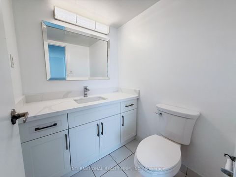 Photo 22 at PH03 - 75 Graydon Hall Drive, Donalda, Toronto