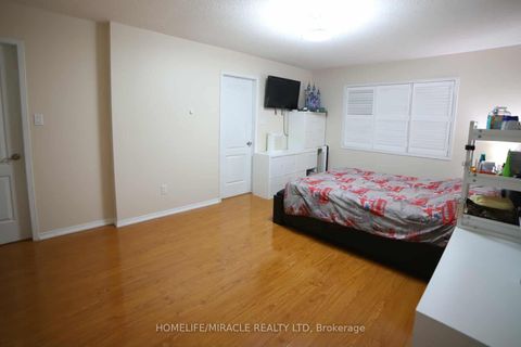 Photo 28 at 243 Venice Gate Drive, Vellore Village, Vaughan