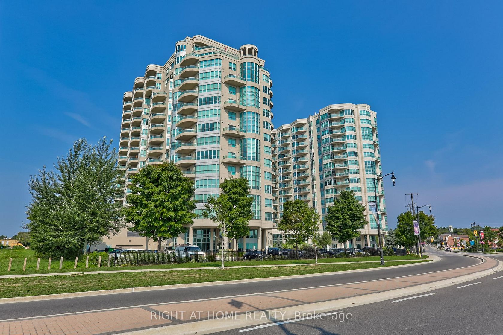 409 - 6 Toronto Street, City Centre, Barrie photo 0