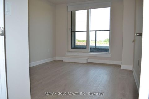 Photo 9 at 323 - 3200 William Coltson Avenue, JM Joshua Meadows, Oakville