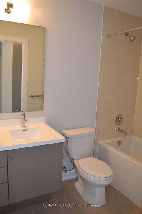 Photo 12 at 323 - 3200 William Coltson Avenue, JM Joshua Meadows, Oakville