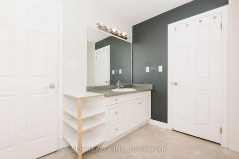 Photo 6 at 14190 Yonge Street, Aurora Estates, Aurora