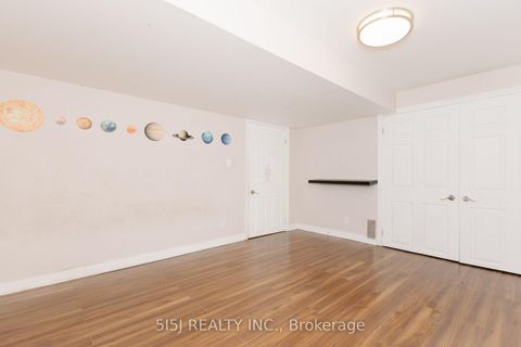 Photo 12 at 14190 Yonge Street, Aurora Estates, Aurora