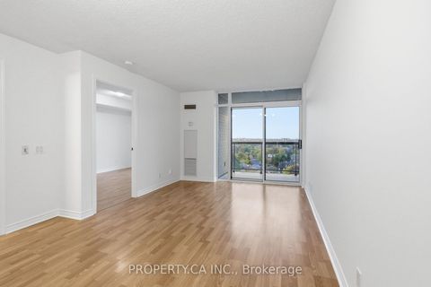 Photo 6 at 924 - 18 Mondeo Drive, Dorset Park, Toronto