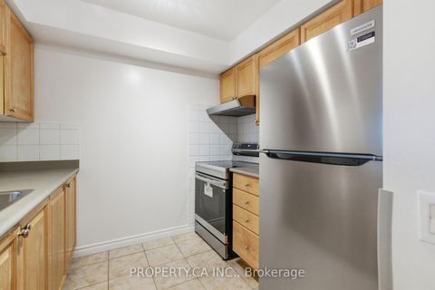 Photo 13 at 924 - 18 Mondeo Drive, Dorset Park, Toronto