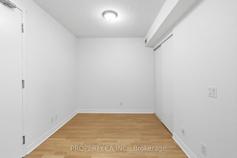 Photo 14 at 924 - 18 Mondeo Drive, Dorset Park, Toronto