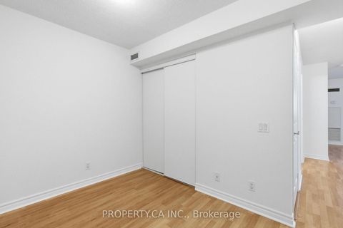 Photo 15 at 924 - 18 Mondeo Drive, Dorset Park, Toronto