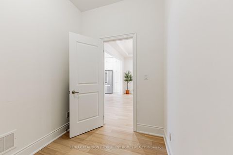 Photo 8 at 78 Brookfam Street, Rural Richmond Hill, Richmond Hill