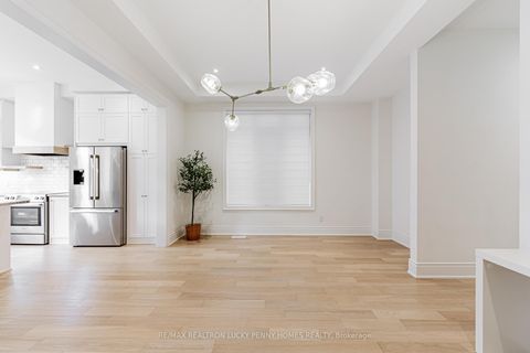 Photo 9 at 78 Brookfam Street, Rural Richmond Hill, Richmond Hill