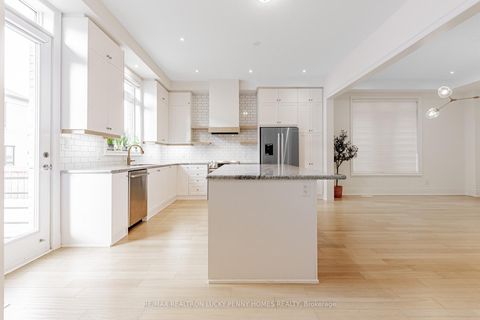 Photo 12 at 78 Brookfam Street, Rural Richmond Hill, Richmond Hill