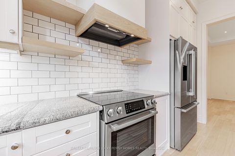 Photo 14 at 78 Brookfam Street, Rural Richmond Hill, Richmond Hill