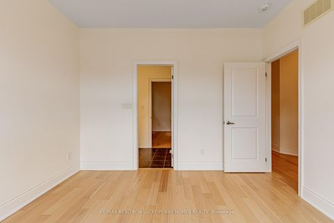 Photo 23 at 78 Brookfam Street, Rural Richmond Hill, Richmond Hill