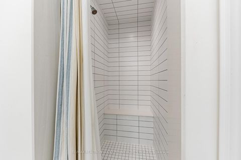 Photo 27 at 78 Brookfam Street, Rural Richmond Hill, Richmond Hill