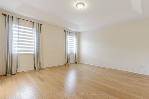 Photo 31 at 78 Brookfam Street, Rural Richmond Hill, Richmond Hill