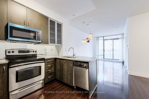 Photo 10 at 315 - 18 Yorkville Avenue, Annex, Toronto